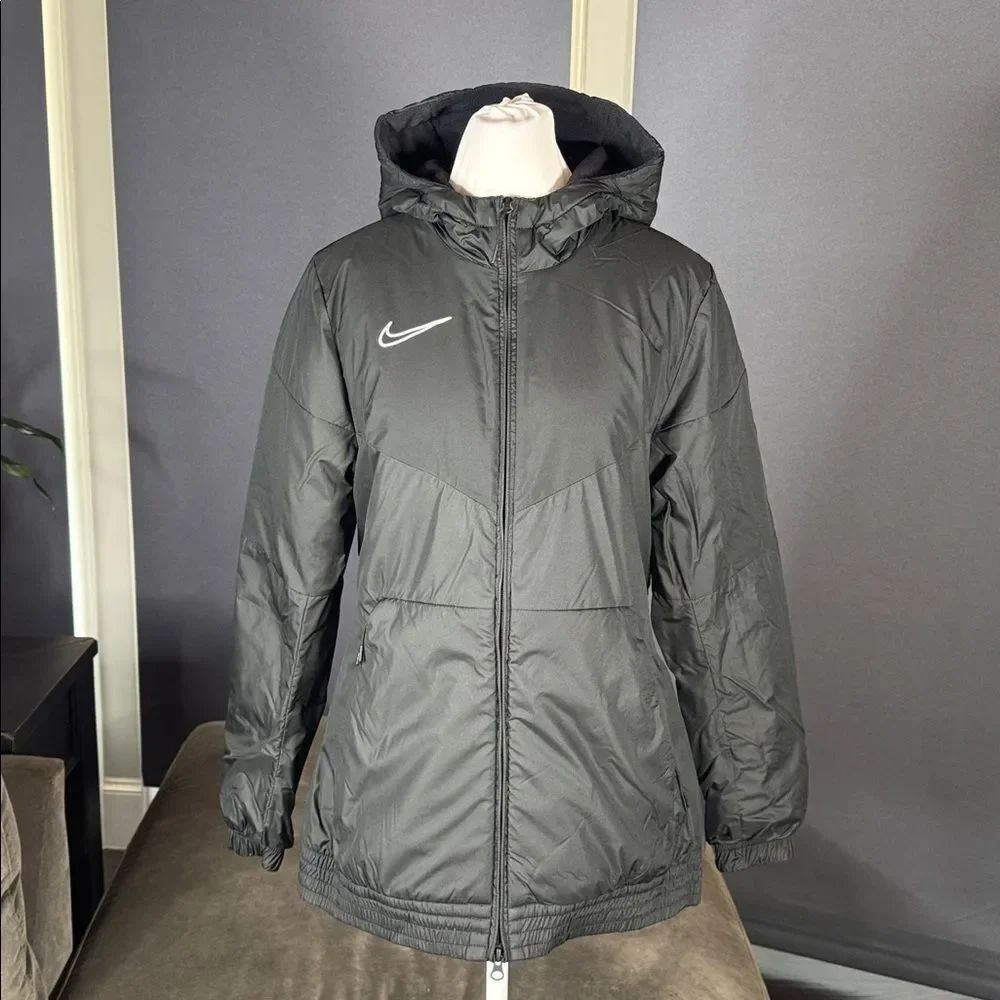 Nike Womens Sportswear Synthetic Fill Black Hooded Puffer Jacket Size S NWT